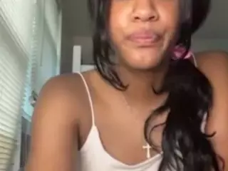 aixelaeilla's Live Sex Cam Show