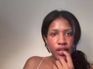 aixelaeilla's Live Sex Cam Show