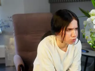 KarolineZombo's Live Sex Cam Show