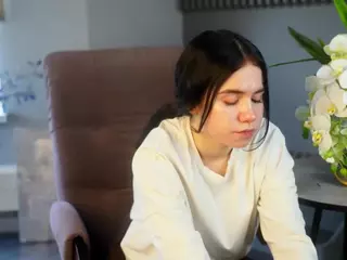KarolineZombo's Live Sex Cam Show