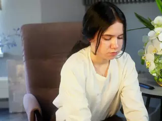 KarolineZombo's Live Sex Cam Show