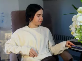 KarolineZombo's Live Sex Cam Show