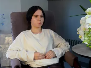 KarolineZombo's Live Sex Cam Show