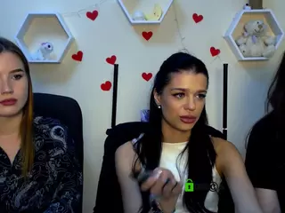 bella-inferno's Live Sex Cam Show