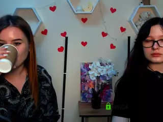 tina-blade1's Live Sex Cam Show