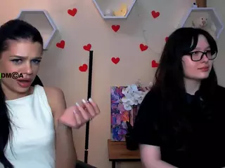 tina-blade1's Live Sex Cam Show