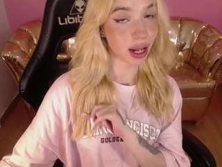 Alina-lee-t