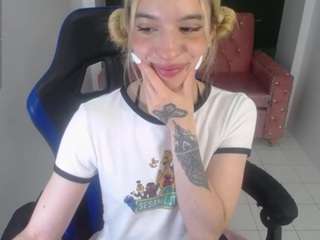 Alina-lee-t