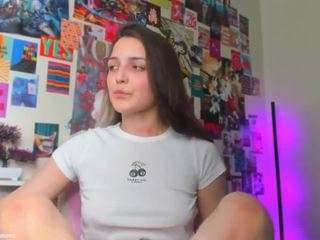 Live cam show with Ann-Perry