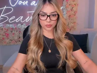 ChloePreston's Live Sex Cam Show