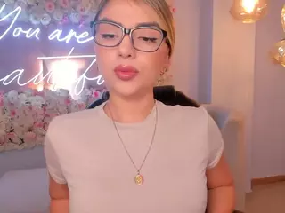 ChloePreston's Live Sex Cam Show