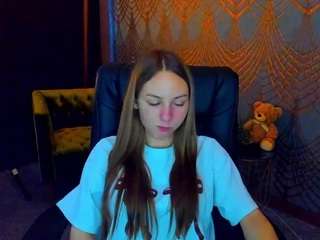 Live cam show with MilaaAddam