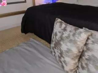Nayla Grey's Live Sex Cam Show