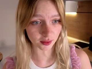 Live cam show with SusanSanders