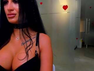 Live cam show with Rafaelle