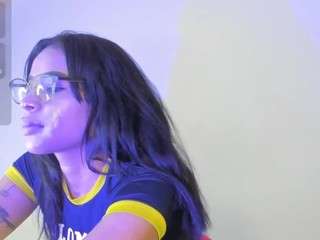 Live cam show with riiby