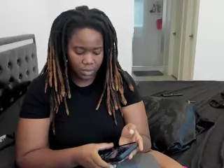 RealLocsofChocolate's Live Sex Cam Show