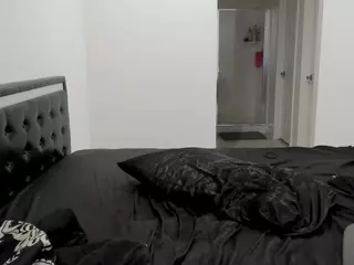 RealLocsofChocolate's Live Sex Cam Show