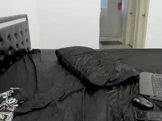 RealLocsofChocolate's Live Sex Cam Show