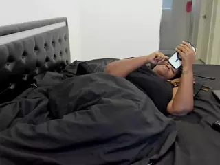 RealLocsofChocolate's Live Sex Cam Show