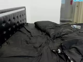 RealLocsofChocolate's Live Sex Cam Show