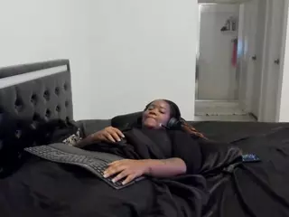 RealLocsofChocolate's Live Sex Cam Show