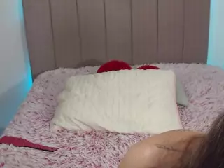 Little Em's Live Sex Cam Show