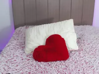 Emily B's Live Sex Cam Show
