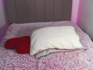 Emily B's Live Sex Cam Show