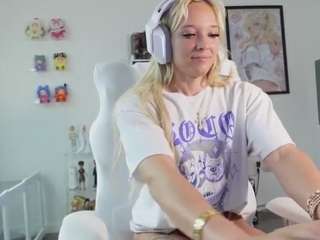 Live cam show with Bunny Kaye