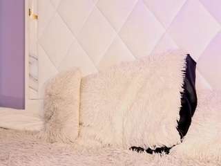 Live cam show with MELODYHANTZ