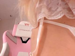 elara-vee's Live Sex Cam Show