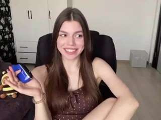 Live cam show with Ivy
