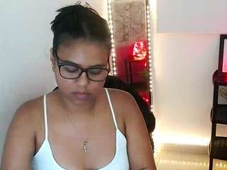 Live cam show with ShawnyCarson