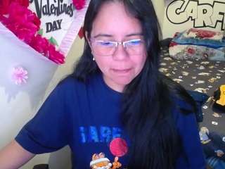 Live cam show with Miss-kendraa