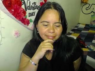 Live cam show with Miss-kendraa