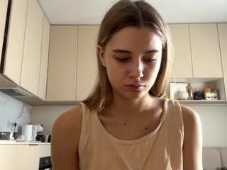 Live cam show with AsleyKeady
