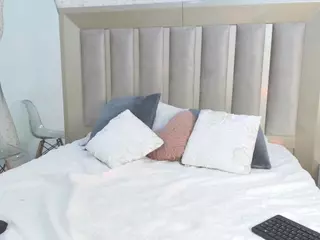 TiffanyDanielss's Live Sex Cam Show