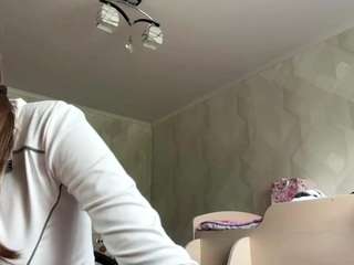 Live cam show with HanaDupont