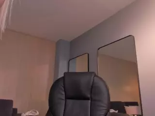 LEXIE WAYNE's Live Sex Cam Show