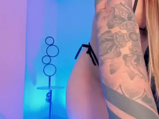 LEXIE WAYNE's Live Sex Cam Show
