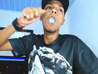Live cam show with hotboyluxeet