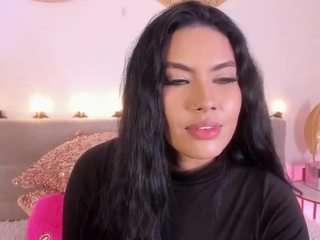 Live cam show with Isabella-Monroe
