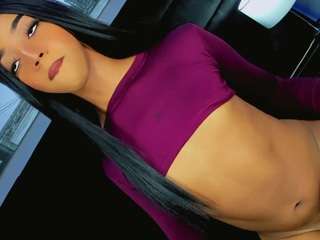 Live cam show with Daniiela-Foxx