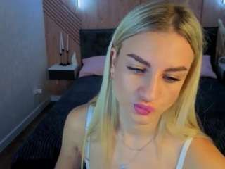 Live cam show with Silen