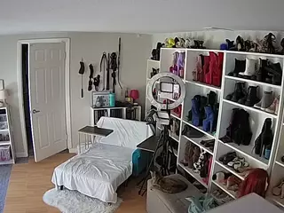 Miss Olivia Black Dressing Room's Live Sex Cam Show