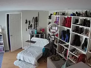 Miss Olivia Black Dressing Room's Live Sex Cam Show