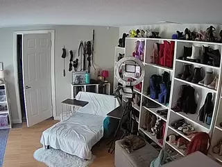 Miss Olivia Black Dressing Room's Live Sex Cam Show