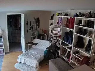 Miss Olivia Black Dressing Room's Live Sex Cam Show