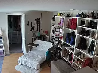 Miss Olivia Black Dressing Room's Live Sex Cam Show